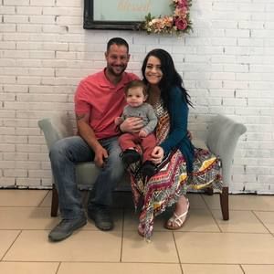 Meet your Posher, Alexis